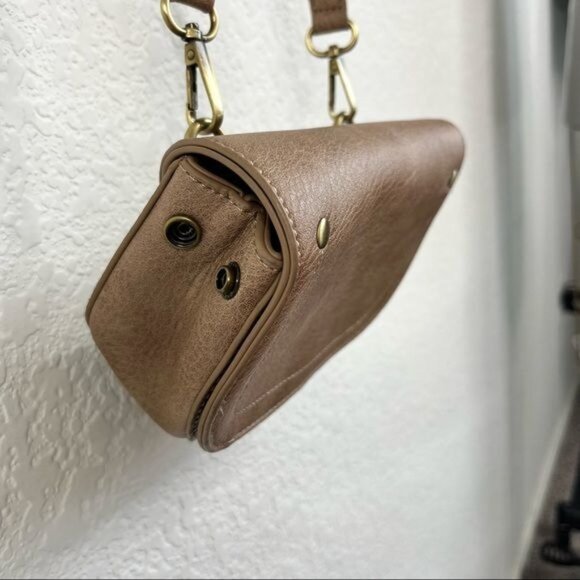 Anthropologie Hazel Convertible Belt Bag Crossbody - Picture 8 of 12